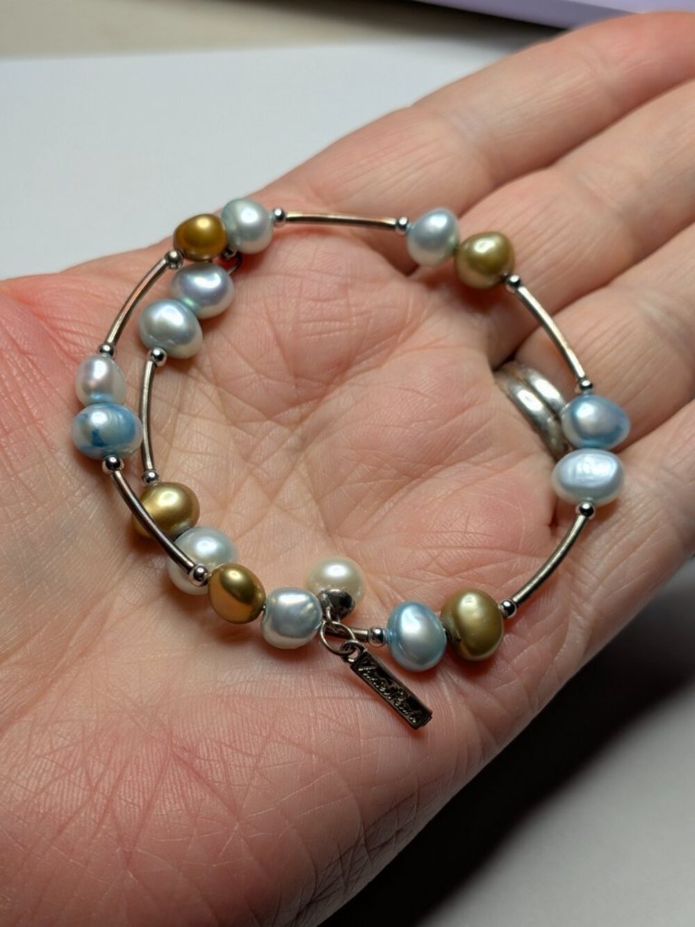Vantel Pearls Memory Wire Bracelet – Light Blue, White & Champagne Pearls